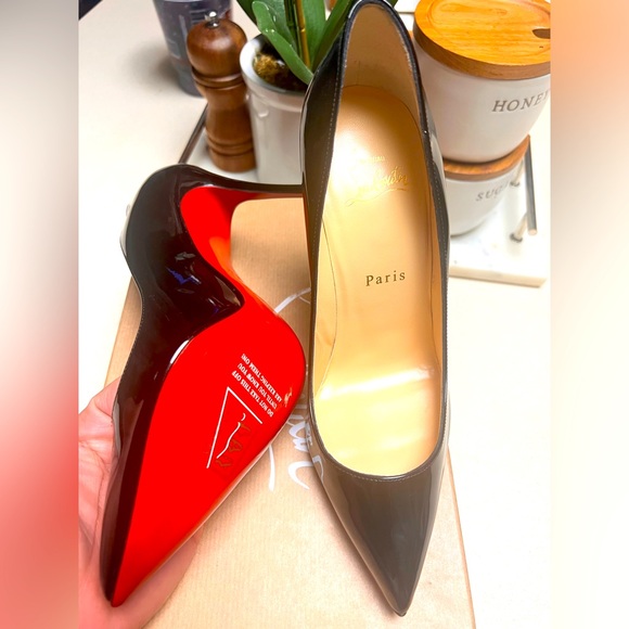 Brand new size 37.5 never worn Christian Louboutin - Picture 1 of 5